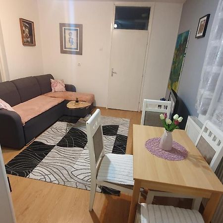 Apartman Dina บีฮัช ภายนอก รูปภาพ
