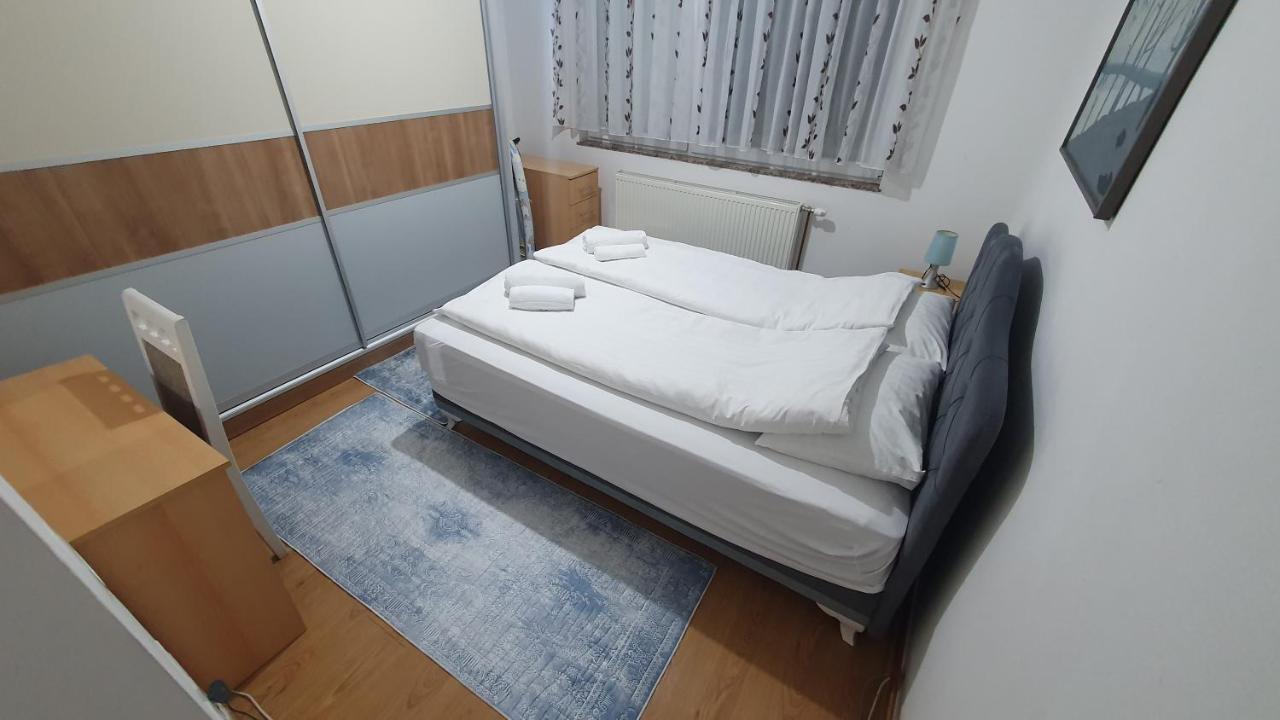 Apartman Dina บีฮัช ภายนอก รูปภาพ