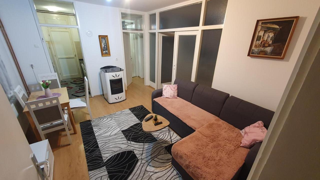 Apartman Dina บีฮัช ภายนอก รูปภาพ